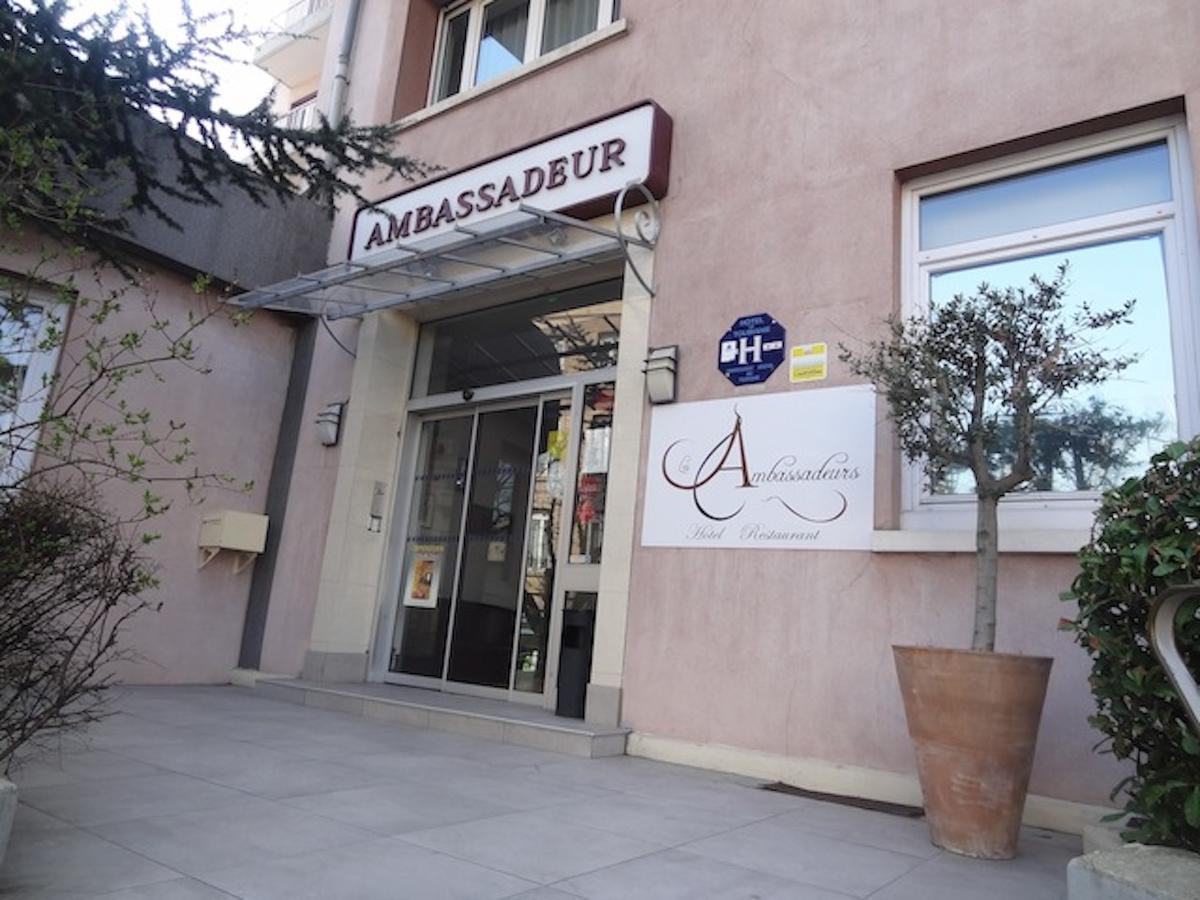 فندق Les Ambassadeurs سانت شاموند المظهر الخارجي الصورة